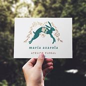 Logotipo para "MARÍA AZAROLA, atelier floral". Logo Design, Product Design, and Traditional illustration project by Lucía Gianello Gayoso - 06.07.2020