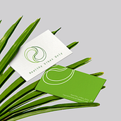 HEALTHY VIBES ONLY / LOGO Ein Projekt aus dem Bereich Br, ing und Identität und Grafikdesign von Andrea Castillo - 10.04.2020