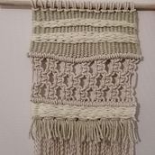 Mi Proyecto del curso: Introducción al macramé: creación de un tapiz decorativo. Un progetto di Macramè di Nicole Ramírez Garrido - 18.06.2020