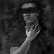 Perdido . Un proyecto de Composición fotográfica, Fotografía y Fotografía de retrato de Anderson Pelaez Castro - 14.06.2020