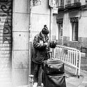 CUARENTENA – RELATOS DE UM BRASILEIRO ENCARCEIRADO EM MADRID. Documentar, and Photograph project by Vitor Suarez - 07.01.2020