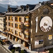Hotel Les Brases en Sort. Un progetto di  di deskri - 08.07.2020