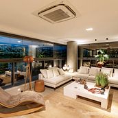 Construtora e Incorporadora - A Yoshii - Edifício Le Rêve - Projeto de Interiores - Arquiteta Juliana Meda. Un progetto di Architettura d'interni di João Angieuski - 13.07.2020