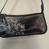 Noche de fiesta. Mi Proyecto del curso: Bordado y personalización de accesorios . Un progetto di Ricamo di Martha Lucía Silva - 19.07.2020