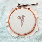 Primeiro Bordado. Arts, Crafts, Embroider, and Creativit project by QUEENO - 07.20.2020