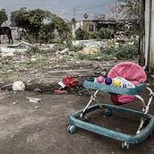 Sin Futuro. Un proyecto de Fotografía documental de Joaquín Meabe - 16.06.2018