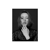 Shot with Esther Tortosa. Un projet de Photographie de Abraham Gaviro - 08.05.2020