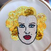 My first project in Beaded Embroidery Portraits course. Un proyecto de Bordado de Erika Reggidori - 28.08.2020