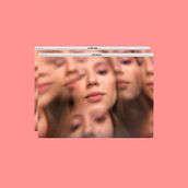FaceTime Photoshoot. Un proyecto de Collage y Fotografía con móviles de Luiz Ricardo Pin - 23.05.2020