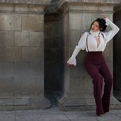 Primer Proyecto para domestika 6 de agosto Adela Zamudio. Projekt z dziedziny  Fotografia mod, Fotografia portretowa i Fotografia dokumentalna użytkownika Miguel Canaza Rinaldo - 04.08.2020
