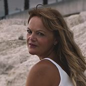 Mi Proyecto del curso: Retoque fotográfico de moda y belleza con Photoshop. Projekt z dziedziny Retuszowanie fotografii użytkownika Patricia Gutierrez Infantes - 11.09.2020