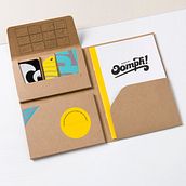 Oomph. Br, ing e Identidade, Design gráfico, e Packaging projeto de Jo Shackleton - 07.10.2020