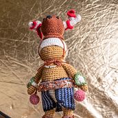 Amigurumi Danzante Yaqui (Danza del venado). Un proyecto de Diseño de juguetes, Diseño de personajes y Tejido de José Luis Solis Durán - 13.10.2020