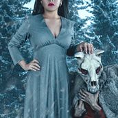Snow Queen. Un proyecto de Composición fotográfica, Fotografía, Fotografía artística, Fotografía de estudio, Fotografía de retrato, Fotografía digital, Fotomontaje y Retoque fotográfico de José Luis Solis Durán - 13.10.2020