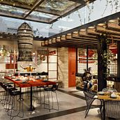 Restaurante chino. Un proyecto de 3D y Arquitectura interior de Daniel Pfeifer - 13.10.2020