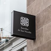 Restaurante Estrellas de San Nicolás Ein Projekt aus dem Bereich Br und ing und Identität von Danae Remon - 02.11.2020