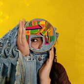 Chaqueta colorida . Un progetto di Artigianato, Ricamo, Cucito, Creatività, DIY, Upc e cling di Itzel Serna - 29.09.2020