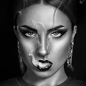 FASHION & BEAUTY Ein Projekt aus dem Bereich Fotografie, Artistische Fotografie, Studiofotografie, Modefotografie, Porträtfotografie, Digitalfotografie, Werbefotografie, Beleuchtung für Fotografie, Bildbearbeitung und Fotoretuschierung von Sonia Rodriguez - 11.11.2020