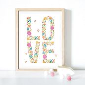 "Love" print and pattern made with love). Un proyecto de Ilustración digital y Diseño gráfico de Sasha Milić - 17.04.2019