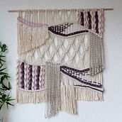 Mi Proyecto del curso: Introducción al macramé: creación de un tapiz decorativo. Macramé, Accessor, Design, Arts, Crafts, Interior Design, Decoration, and Fiber Arts project by Loly P - 11.26.2020