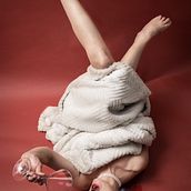 My project in The Art of Self-Portraits: Expressing Yourself through Photography course. Digital Photograph, Photo Retouching, Photograph, and Portrait Photograph project by Sonja Robson - 11.29.2020