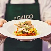 El Galgo. Cocina de fondo | Identidad visual . Br, ing, Identit, Art Direction, Logo Design, and Graphic Design project by Feroz Estudio - 12.02.2020