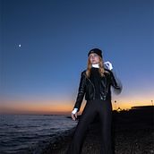 Svitlo. Featuring Ania Ivanova. Photographic Composition, Photograph, Fine-Art Photograph, Fashion Photograph, and Portrait Photograph project by walterborrerokirner - 11.20.2020