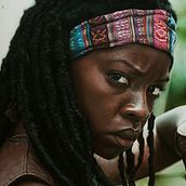 Retrato de Danai Gurira (Michonne). Un progetto di Belle arti, Disegno artistico, Disegno di ritratti e Pittura di Adrián Durá Reina - 30.11.2020