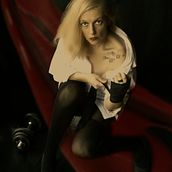 Fuerte y femenina. Self-Portrait Photograph project by Natalia Tomillo Serrano - 12.19.2020