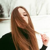 Joanna in the Snow. Un projet de Photographie argentique , et Photographie de mode de Mike Rees - 09.12.2020