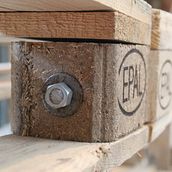 Estructura para hábitat en guadua y Mobiliario en estiba. Un progetto di Falegnameria , Creatività, Design e Product design di Tatiana Veloza Florez - 28.05.2019
