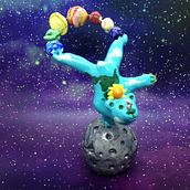 Planet juggler. Un proyecto de Escultura de Fenella Saunders - 24.12.2020
