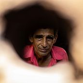 Mi Proyecto del curso:  Dirección de personas para fotografía de retrato. Un proyecto de Fotografía, Fotografía de retrato e Iluminación fotográfica de Abner Castillo - 25.12.2020