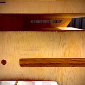 Escritorio simple con espigas pasantes . Woodworking project by Pablo Medina P. - 12.28.2020