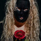 Mi Proyecto del curso: Autorretrato fotográfico artístico. Un projet de Photographie artistique de IA Manté Insa - 14.04.2021