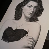 Graphite Portrait. Artistic Drawing, and Pencil Drawing project by Julia Hoyle - 01.08.2021
