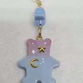 Dreamy Bear Charm. Un proyecto de Diseño de complementos de Angela Pedigo - 12.01.2021