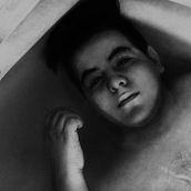 Mi Proyecto del curso: Postproducción fotográfica para la imaginación. Un proyecto de Autorretrato Fotográfico, Composición fotográfica y Fotografía artística de Anderson Pelaez Castro - 12.01.2021
