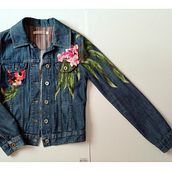 My project in Fashion Design: Painting and Embroidering Garments course.  project by sueda - 01.31.2021