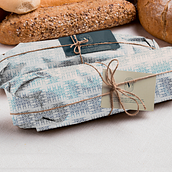 Vio Bakery. Br, ing, Identit, Logo Design, and Packaging project by Martin Andonov - 01.16.2021