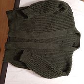 Cardigan. Fashion Design project by Clara Forns - 01.18.2021
