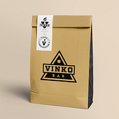 VINKO BAR. Een project van  Br e ing en identiteit van Diego Stocchi - 22.01.2021