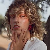 Arid Tropical by Horizont Magazine. Un proyecto de Fotografía de moda y Fotografía en exteriores de Rocio Maroto - 23.01.2021