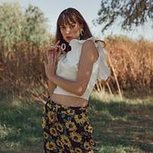Sunflower ride by Shuba magazine. Un proyecto de Fotografía de moda y Fotografía en exteriores de Rocio Maroto - 23.01.2021