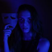 Melodrama (Una serie de Thedragonflygirl) Ein Projekt aus dem Bereich Fotografisches Selbstporträt, Fotografie, Artistische Fotografie und Interieurfotografie von alcaprottir - 28.01.2021