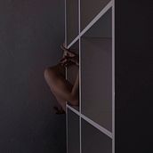The body as presence-absence. Self-Portrait Photograph project by Giorgia Ponticello - 02.15.2021