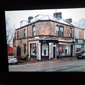 Here is my final version of Miss Samantha's Vintage clothes shop. Not really my style, but I sort of feel obliged to go and buy something in there when it opens again! . % Karen Allison tarafından hazırlanan Mimarlık projesi - 03.02.2021