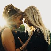 Sisters. Un progetto di Video e Video editing di Karolina Kehl - 03.01.2021