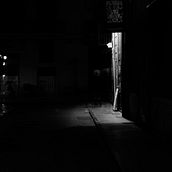 21.45 Antes del toque de queda. ( Álvaro Luz). Photograph project by alvarluz - 02.14.2021