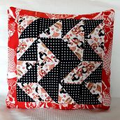 Patchwork Cushion Ein Projekt aus dem Bereich Nähen von sandra_vella_attard - 14.02.2021